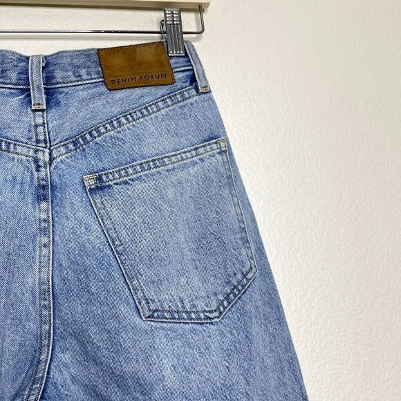 Denim Forum Jeans 23x30L 90s Boyfriend High Loose Light Wash Aritzia Button Fly - Picture 10 of 13